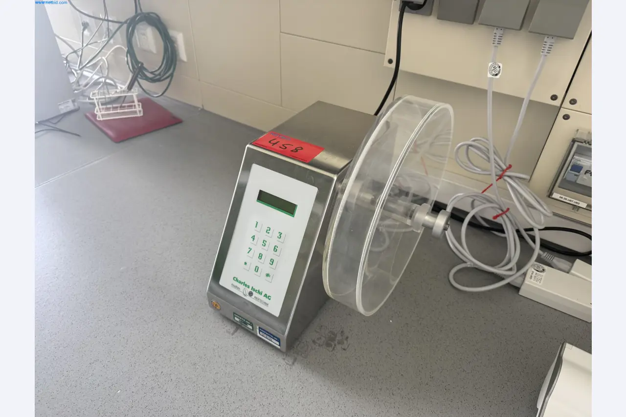 Instalações de produção e embalagem farmacêuticas / Equipamentos de laboratório e operacionais-2