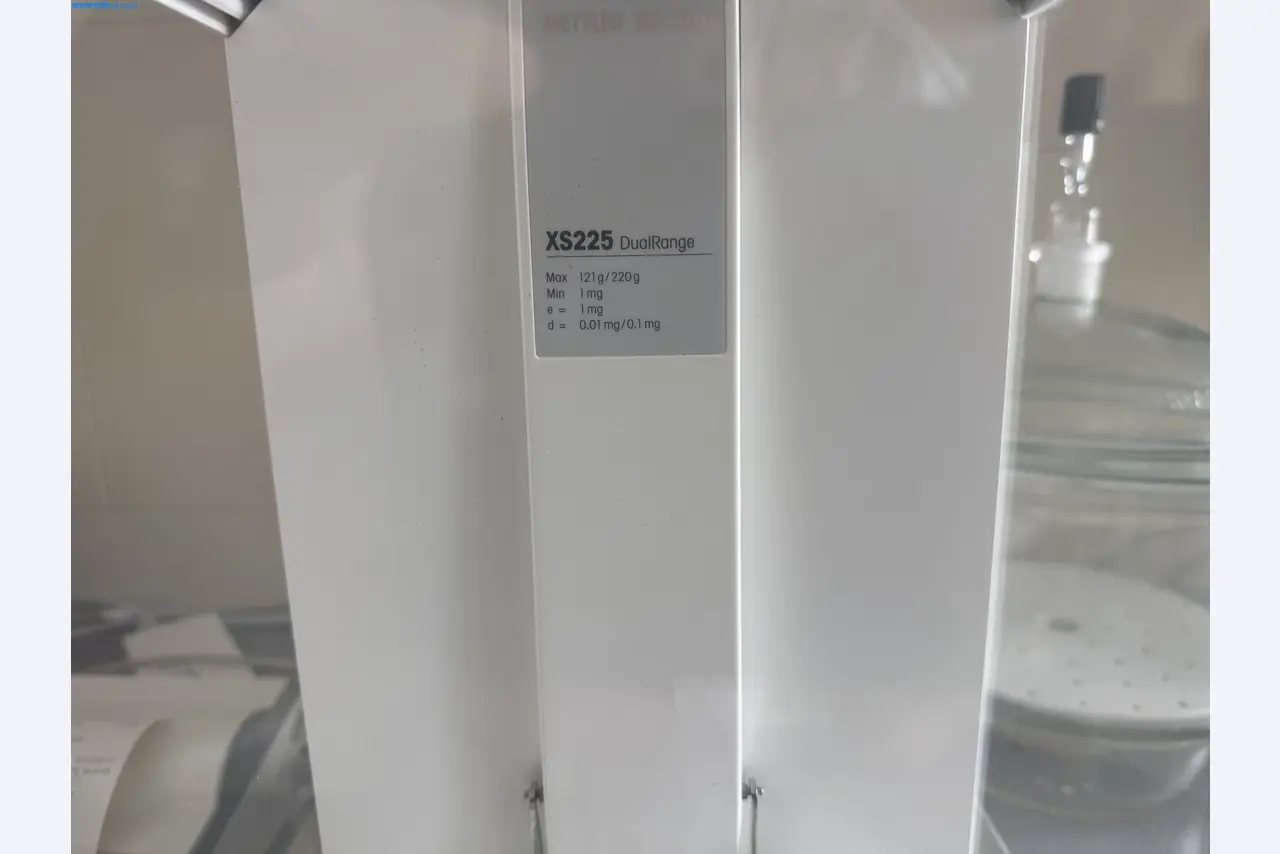 Instalações de produção e embalagem farmacêuticas / Equipamentos de laboratório e operacionais-3