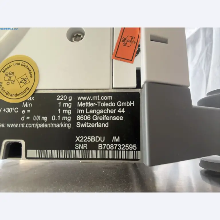 Instalações de produção e embalagem farmacêuticas / Equipamentos de laboratório e operacionais-8