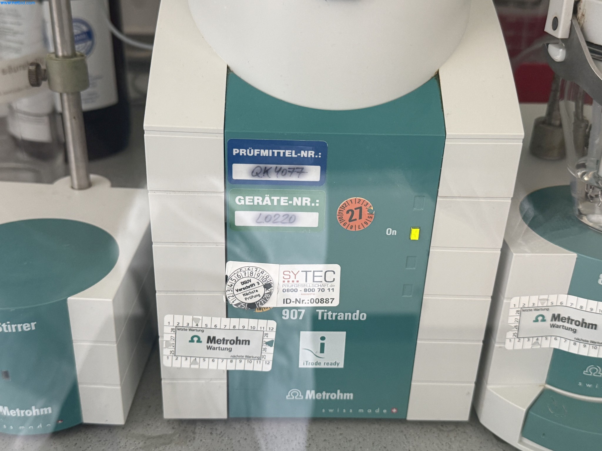 Instalações de produção e embalagem farmacêuticas / Equipamentos de laboratório e operacionais-2