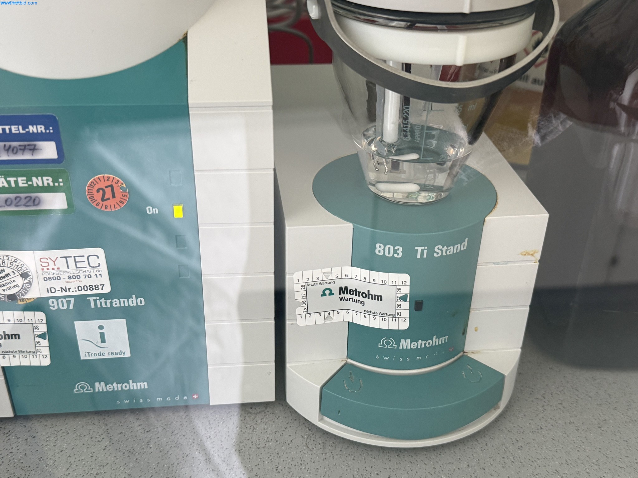 Instalações de produção e embalagem farmacêuticas / Equipamentos de laboratório e operacionais-5