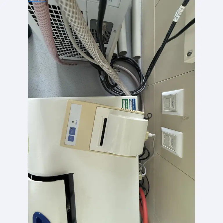 Instalações de produção e embalagem farmacêuticas / Equipamentos de laboratório e operacionais-2
