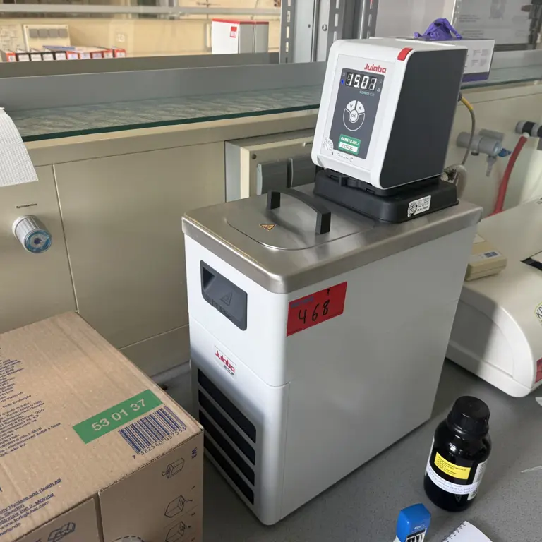 Aparelho de regulação de temperatura Julabo 200F
