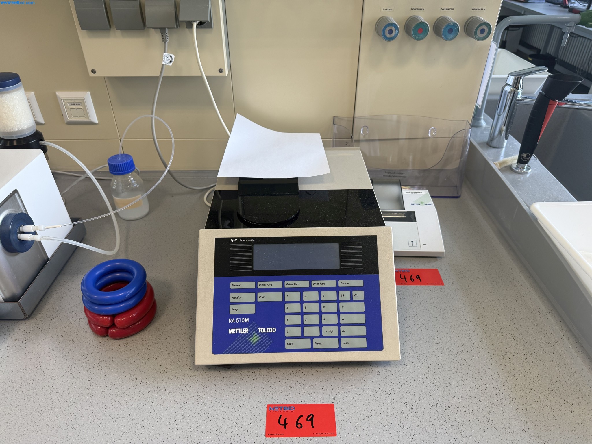 Instalações de produção e embalagem farmacêuticas / Equipamentos de laboratório e operacionais-2