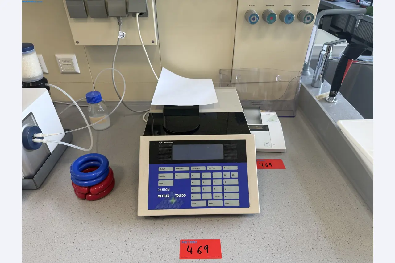 Instalações de produção e embalagem farmacêuticas / Equipamentos de laboratório e operacionais-2