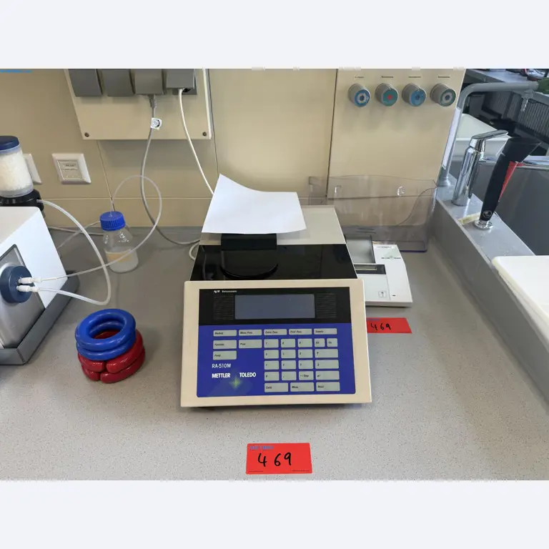 Instalações de produção e embalagem farmacêuticas / Equipamentos de laboratório e operacionais-2