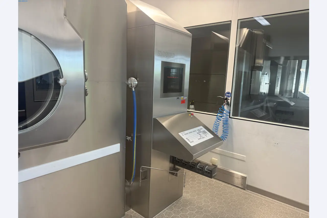 Installations de production et de conditionnement pharmaceutiques / Équipements de laboratoire et d'exploitation-2