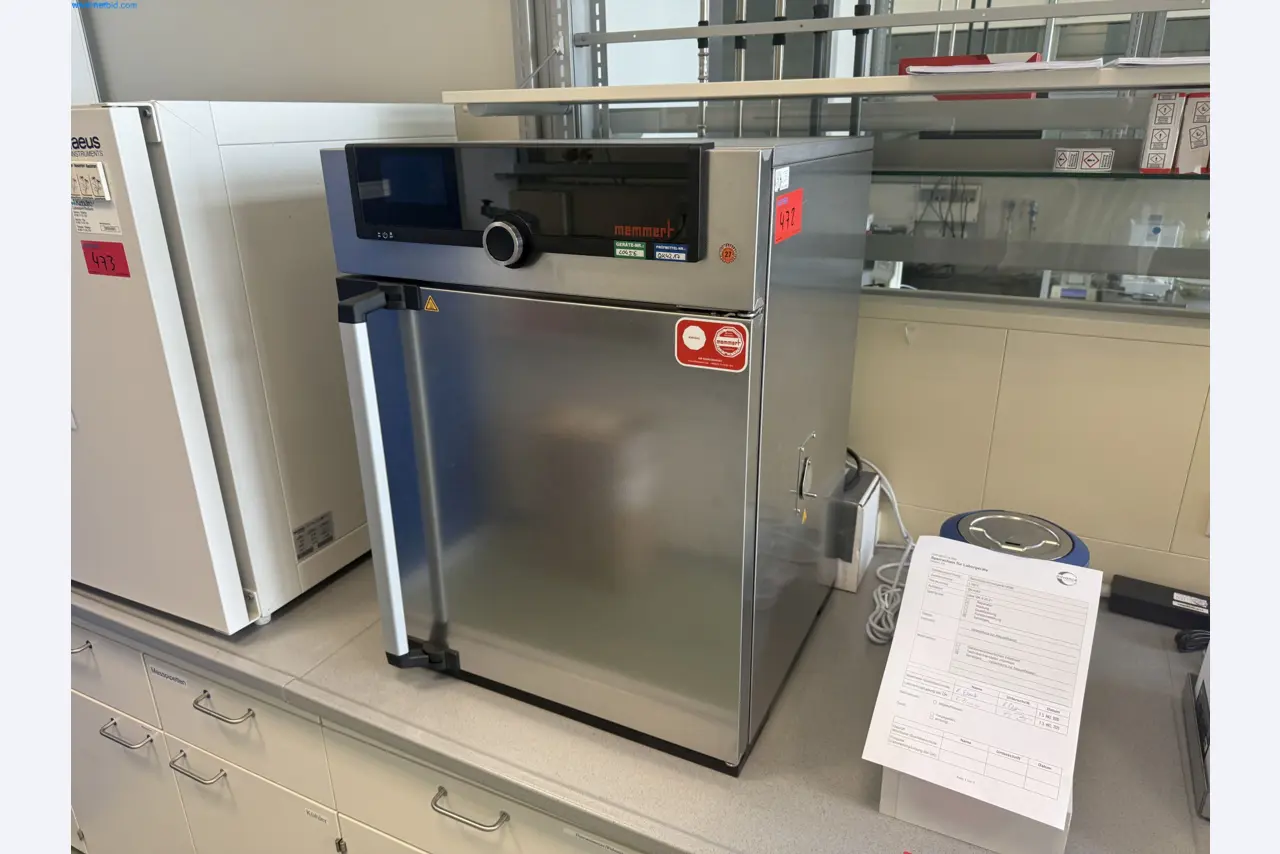 Instalações de produção e embalagem farmacêuticas / Equipamentos de laboratório e operacionais-1
