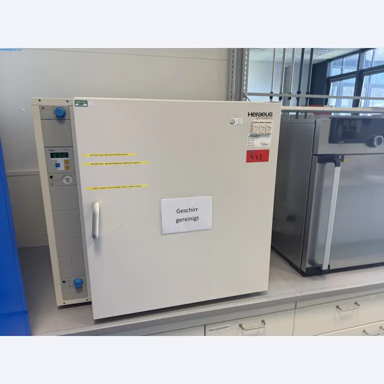 Instalações de produção e embalagem farmacêuticas / Equipamentos de laboratório e operacionais-3