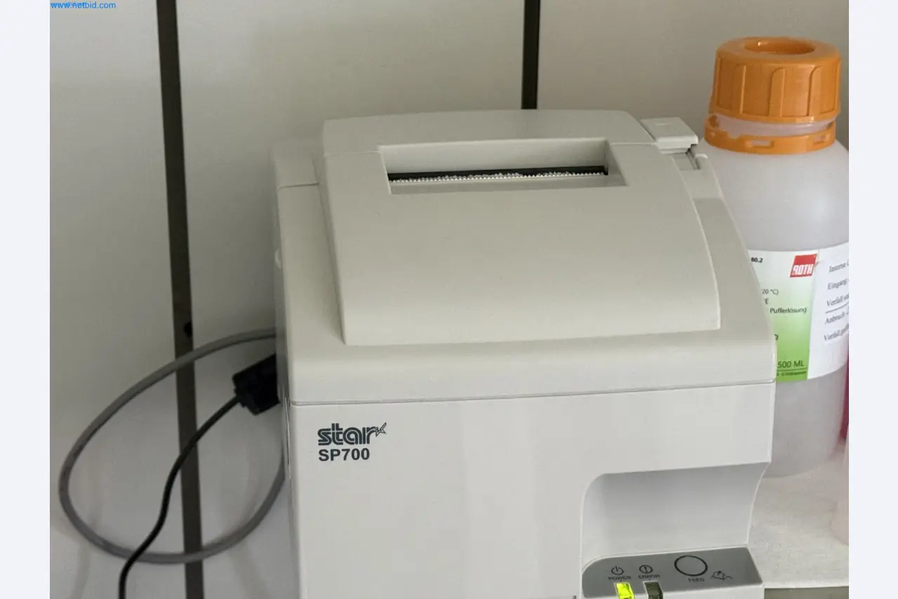 Instalações de produção e embalagem farmacêuticas / Equipamentos de laboratório e operacionais-5