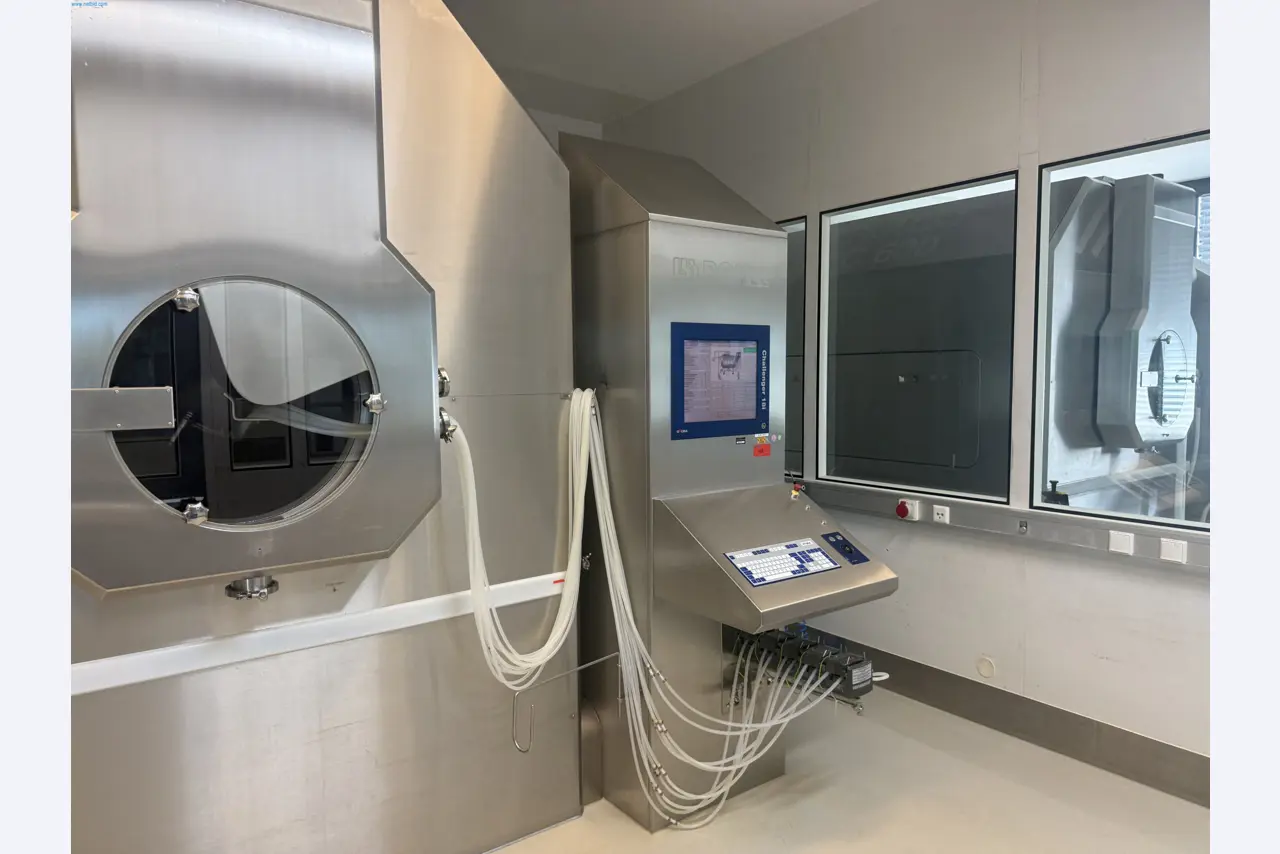 Installations de production et de conditionnement pharmaceutiques / Équipements de laboratoire et d'exploitation-2