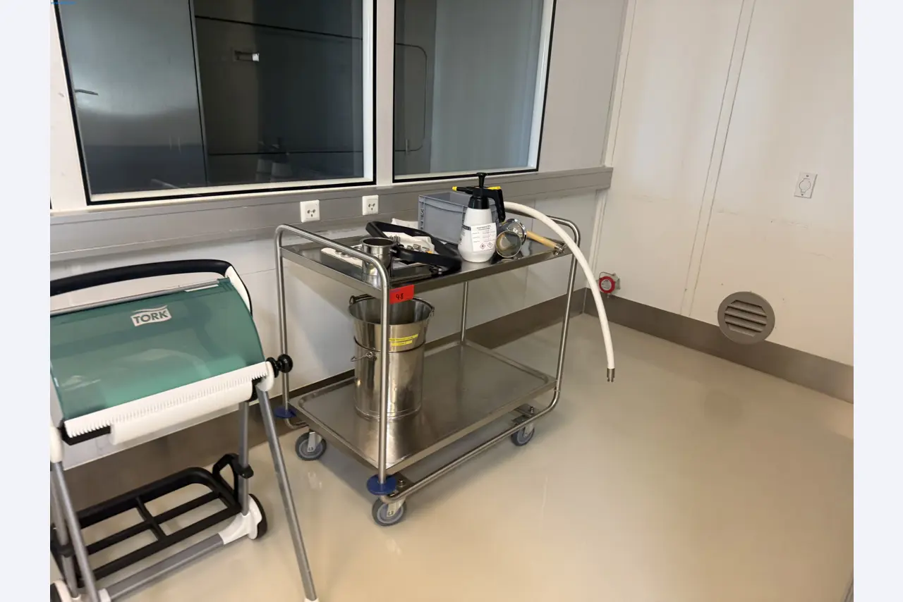 Installations de production et de conditionnement pharmaceutiques / Équipements de laboratoire et d'exploitation-3
