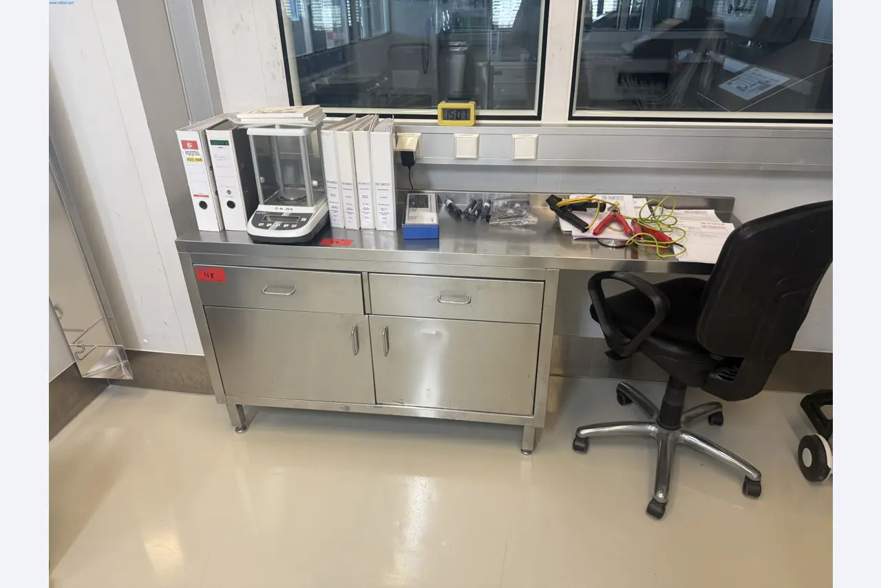 Installations de production et de conditionnement pharmaceutiques / Équipements de laboratoire et d'exploitation-4