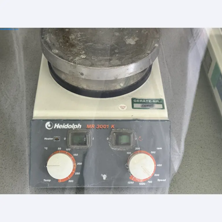 Instalações de produção e embalagem farmacêuticas / Equipamentos de laboratório e operacionais-2
