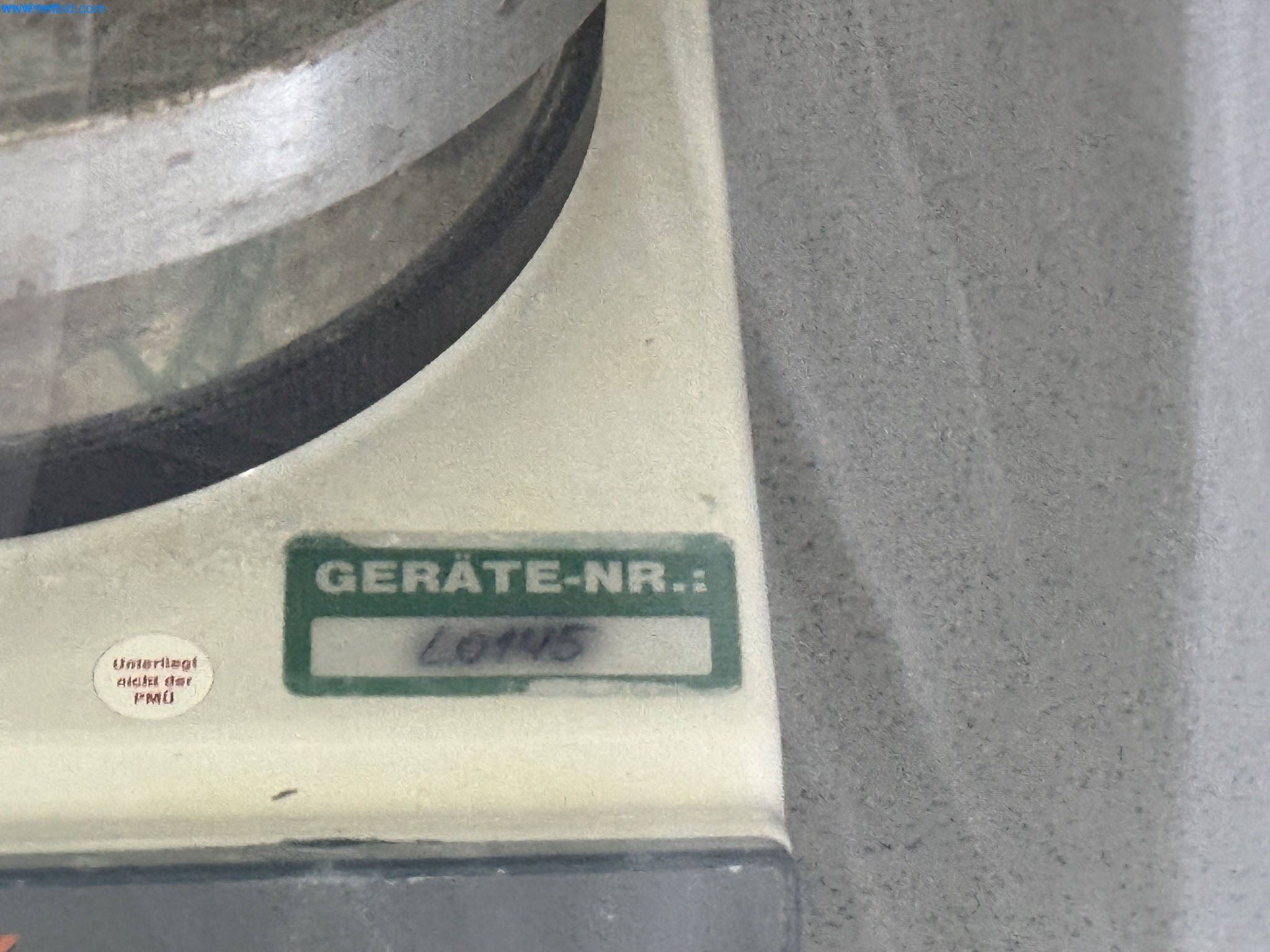 Instalações de produção e embalagem farmacêuticas / Equipamentos de laboratório e operacionais-3