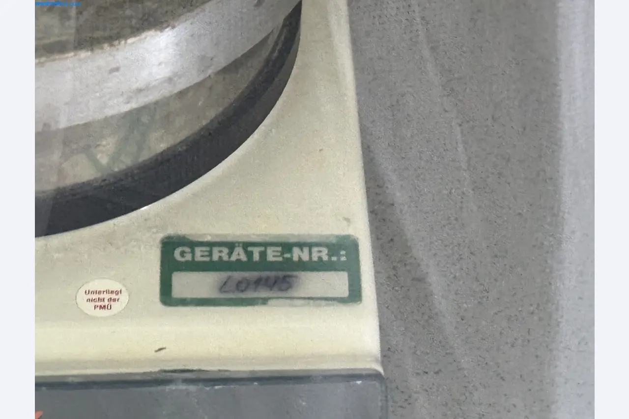 Instalações de produção e embalagem farmacêuticas / Equipamentos de laboratório e operacionais-3