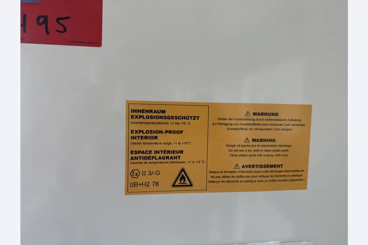 Instalações de produção e embalagem farmacêuticas / Equipamentos de laboratório e operacionais-3