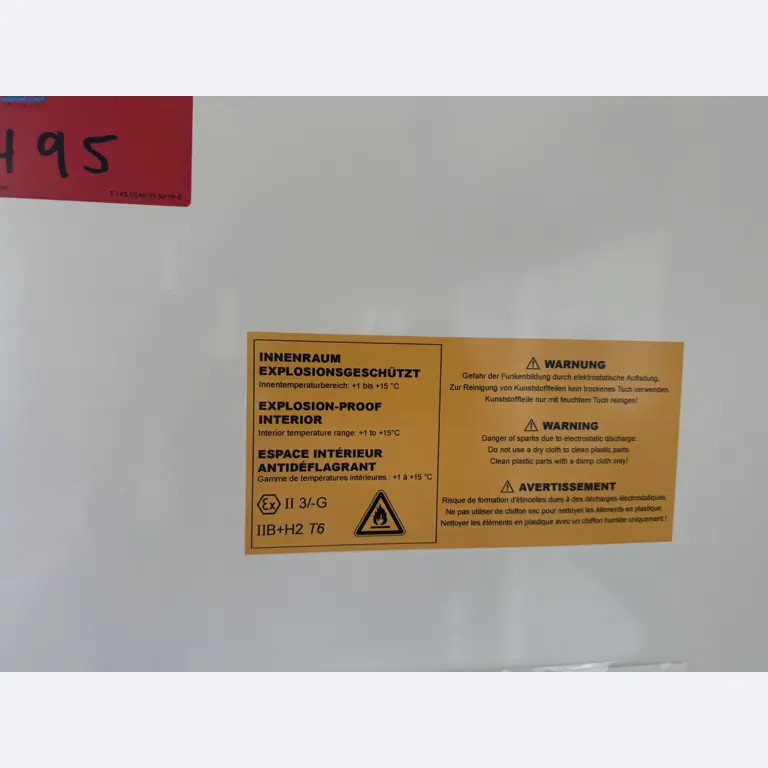 Instalações de produção e embalagem farmacêuticas / Equipamentos de laboratório e operacionais-3
