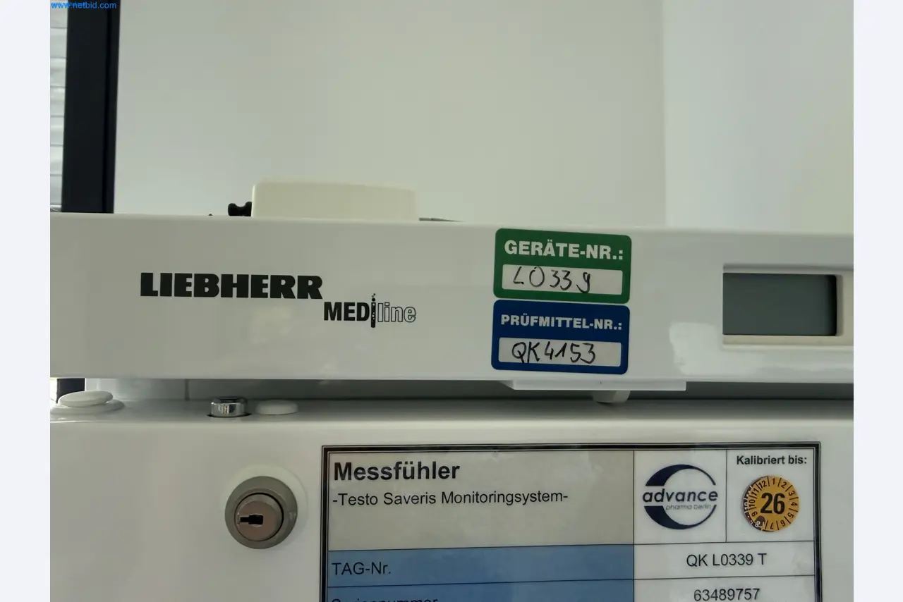 Instalações de produção e embalagem farmacêuticas / Equipamentos de laboratório e operacionais-4