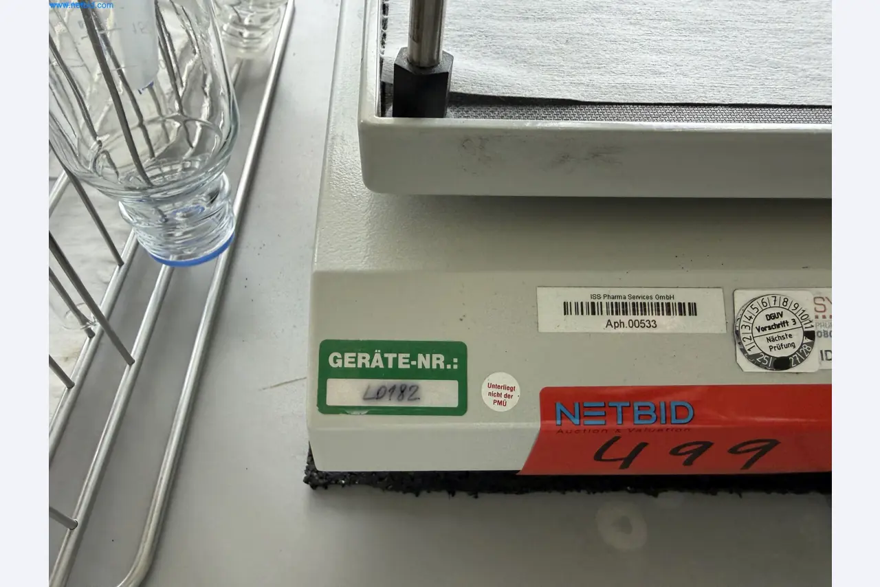 Instalações de produção e embalagem farmacêuticas / Equipamentos de laboratório e operacionais-1