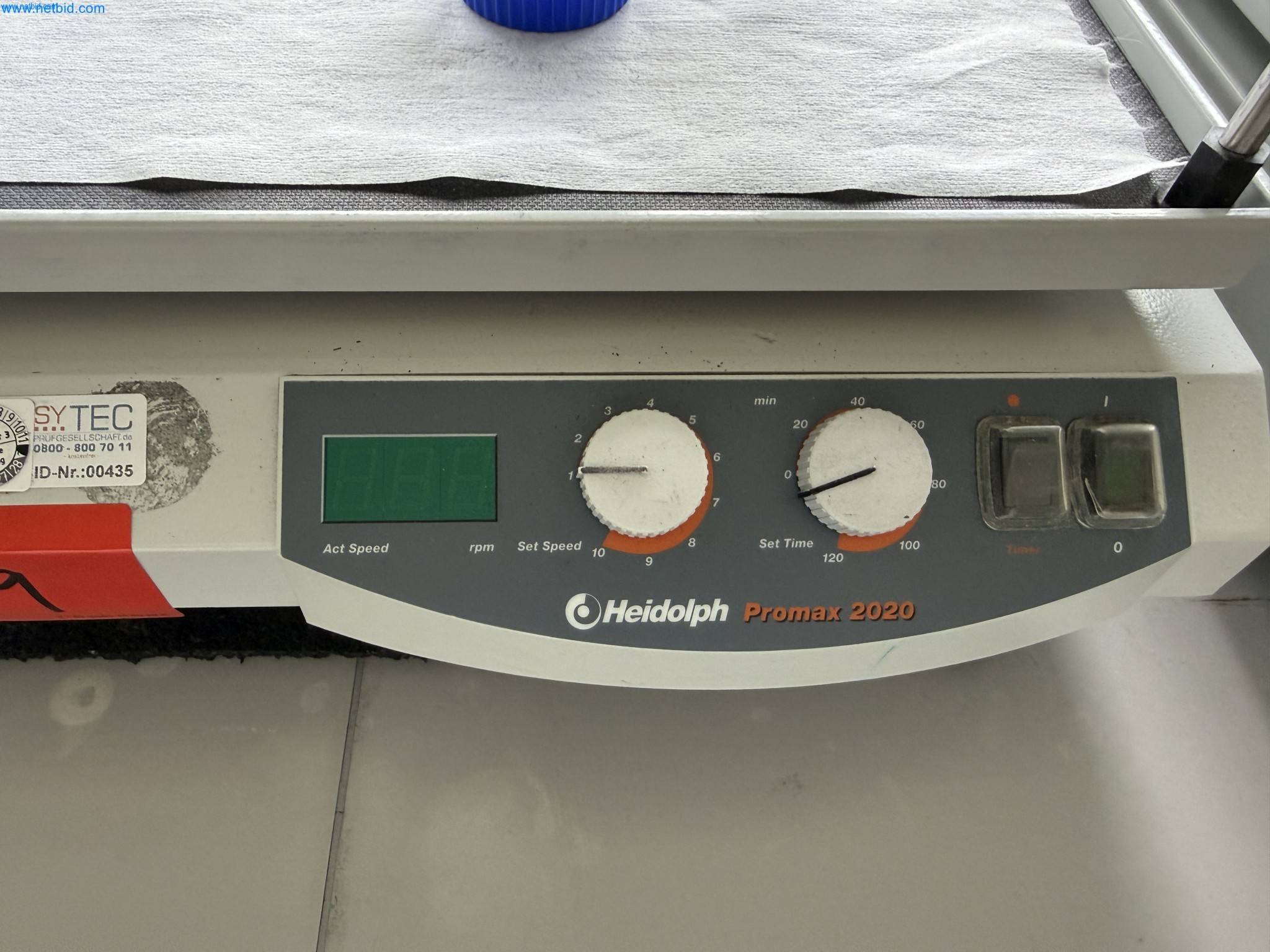 Instalações de produção e embalagem farmacêuticas / Equipamentos de laboratório e operacionais-2