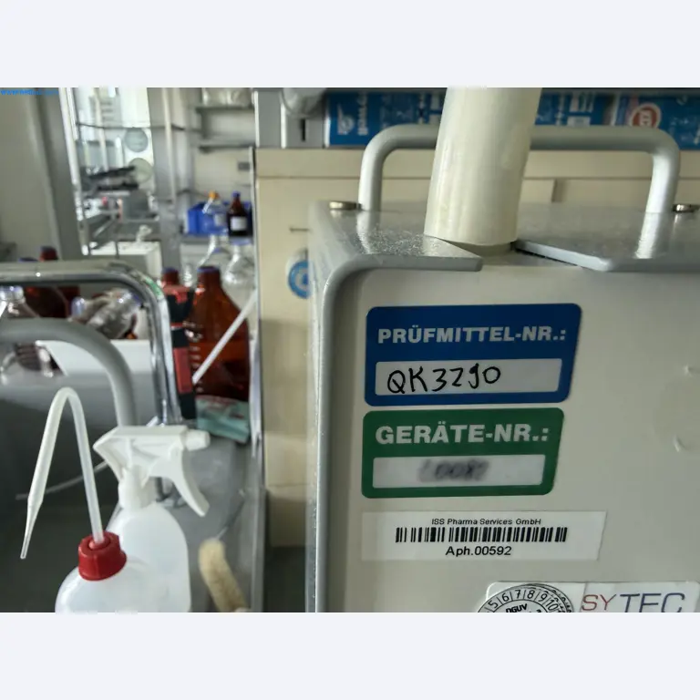 Instalações de produção e embalagem farmacêuticas / Equipamentos de laboratório e operacionais-4