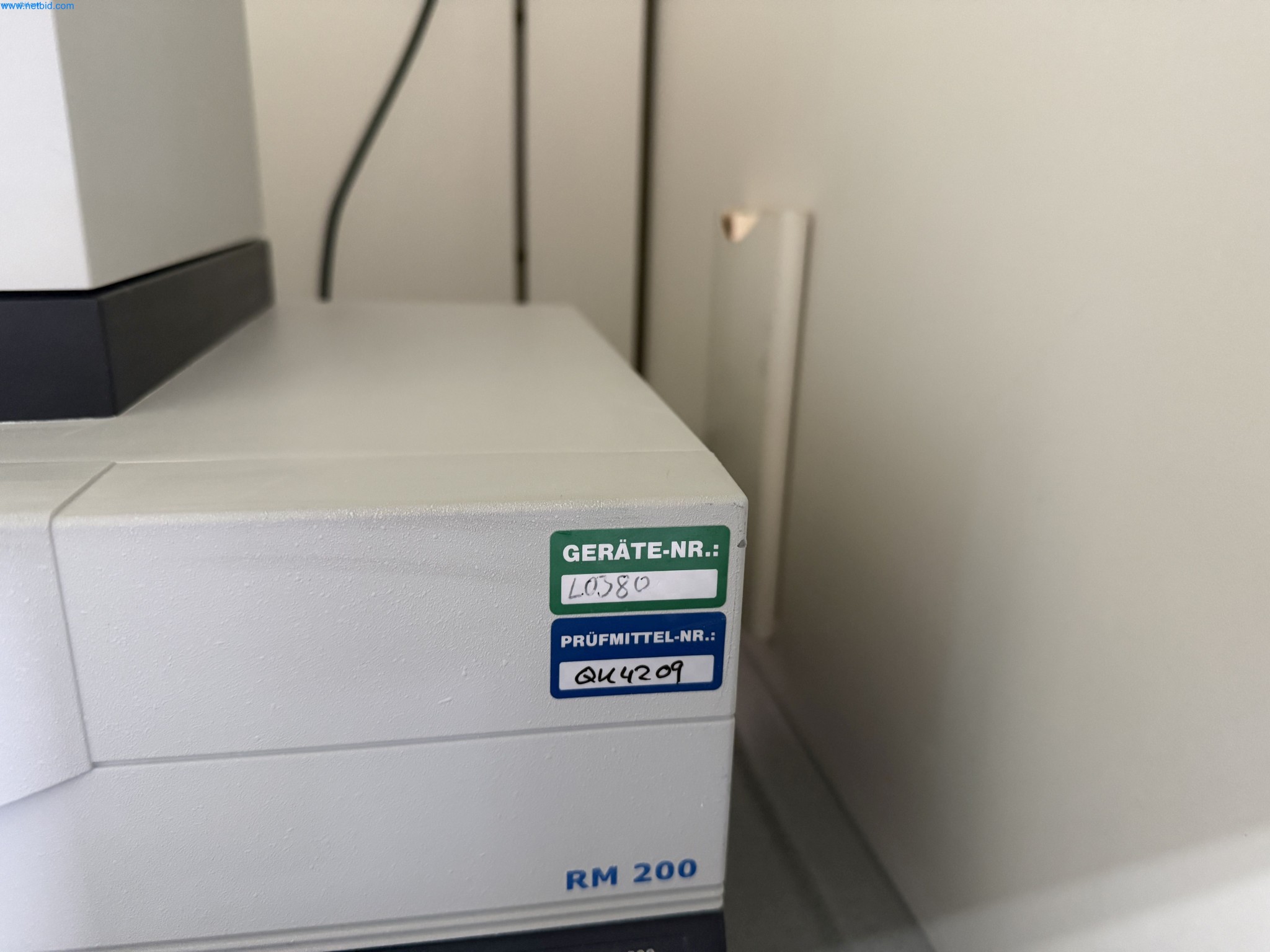 Instalações de produção e embalagem farmacêuticas / Equipamentos de laboratório e operacionais-2
