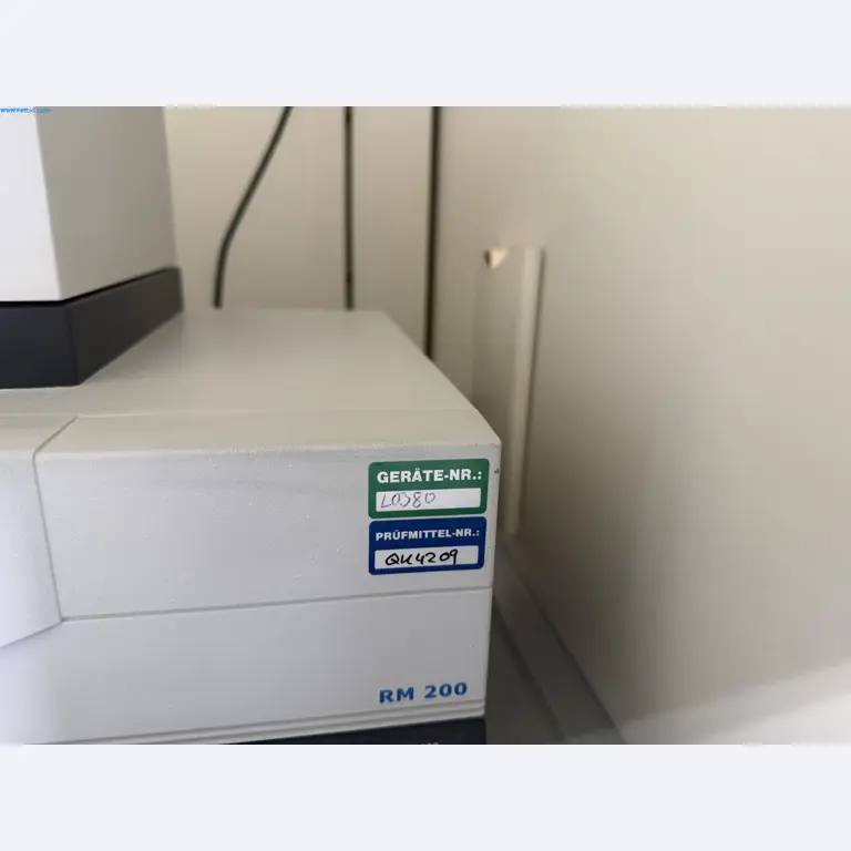 Instalações de produção e embalagem farmacêuticas / Equipamentos de laboratório e operacionais-2