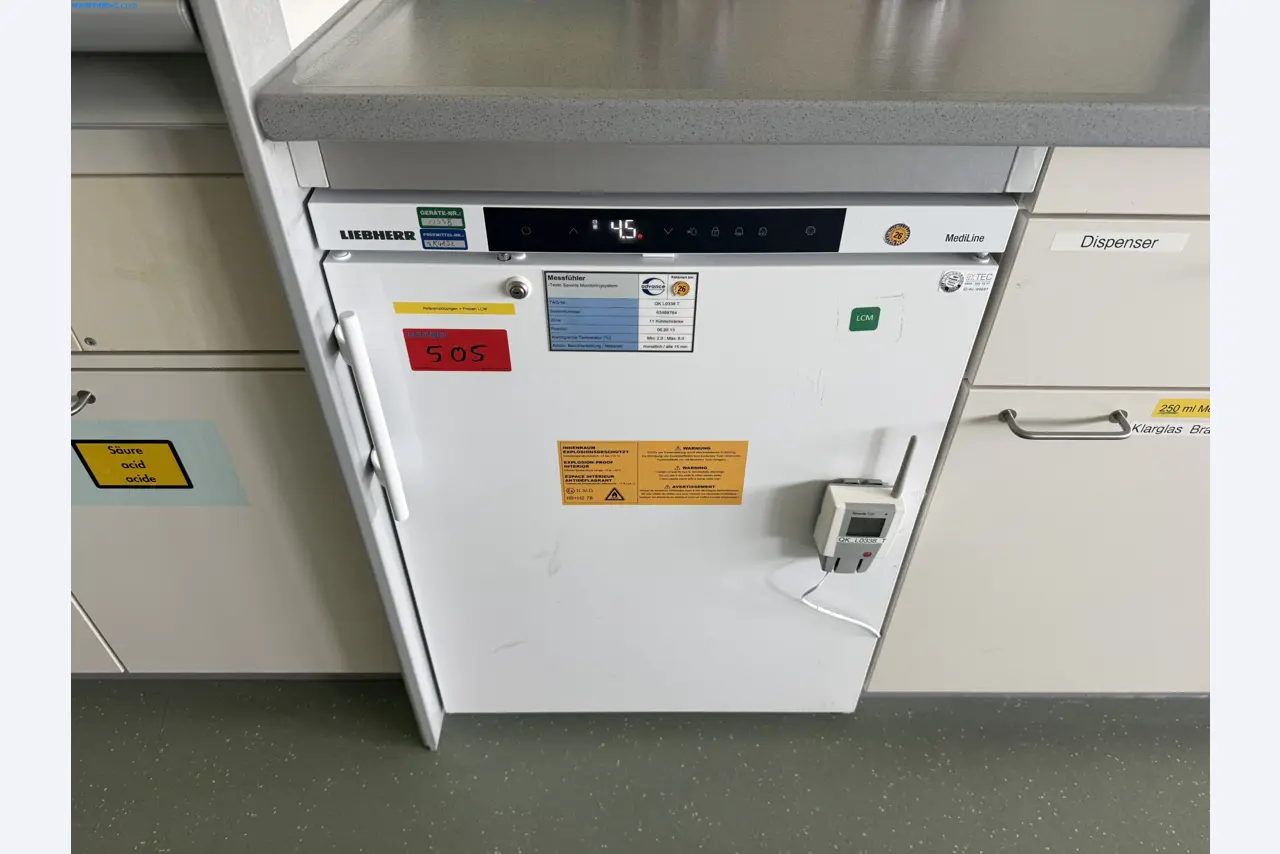 Instalações de produção e embalagem farmacêuticas / Equipamentos de laboratório e operacionais-1