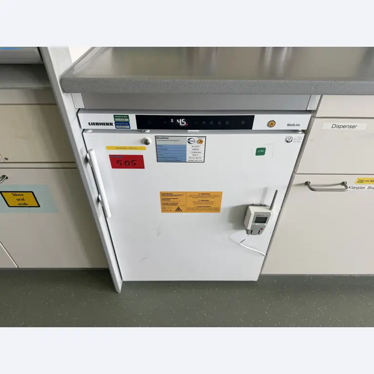 Instalações de produção e embalagem farmacêuticas / Equipamentos de laboratório e operacionais-1