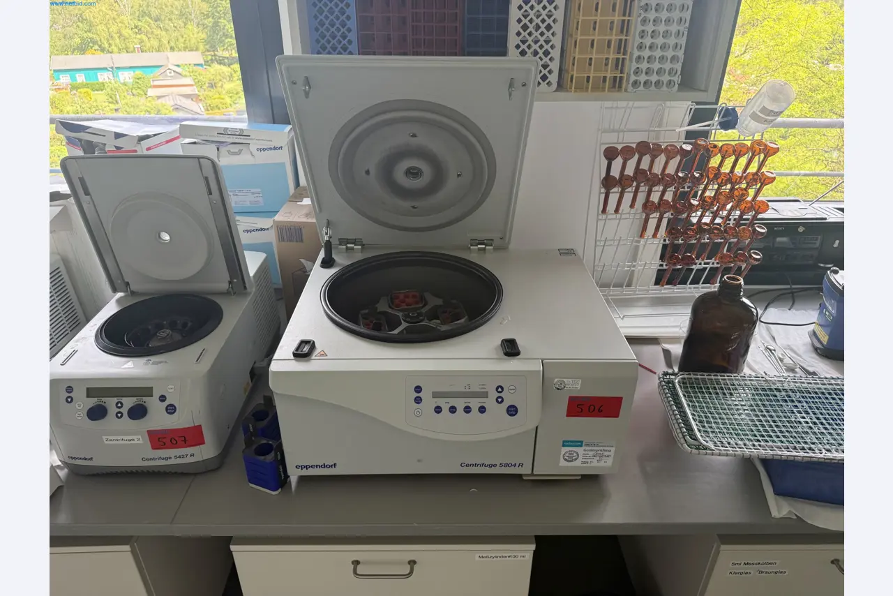 Instalações de produção e embalagem farmacêuticas / Equipamentos de laboratório e operacionais-1