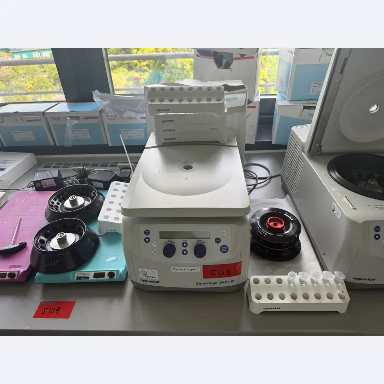 Instalações de produção e embalagem farmacêuticas / Equipamentos de laboratório e operacionais-1