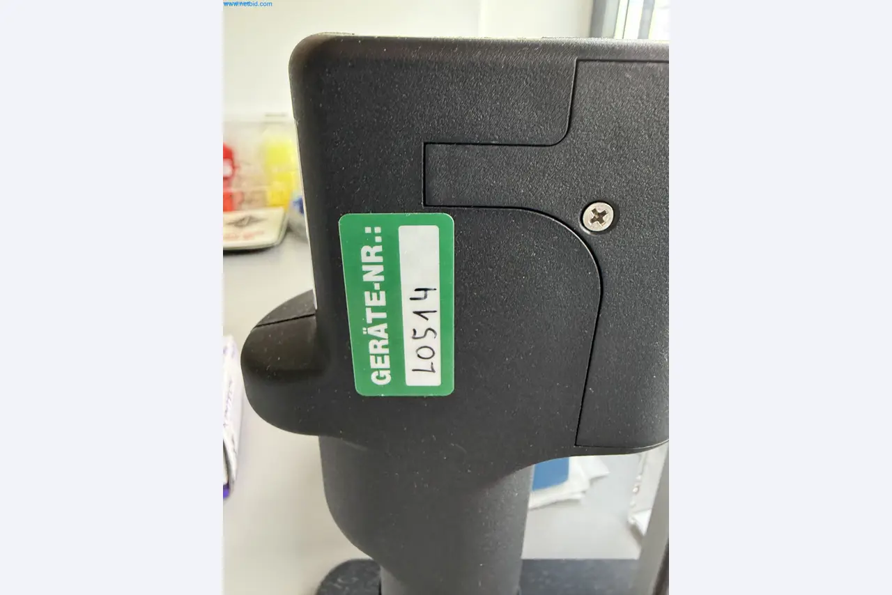 Instalações de produção e embalagem farmacêuticas / Equipamentos de laboratório e operacionais-3