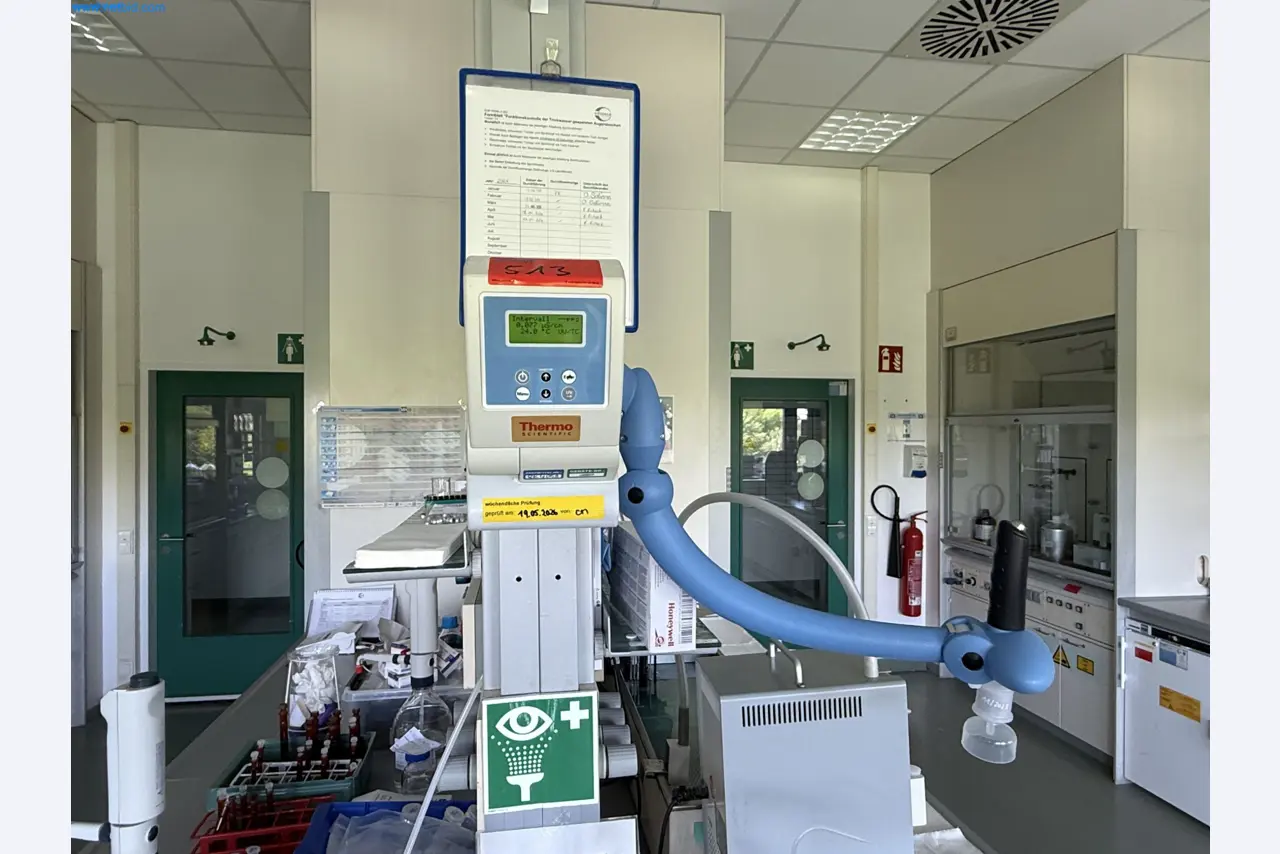 Instalações de produção e embalagem farmacêuticas / Equipamentos de laboratório e operacionais-1