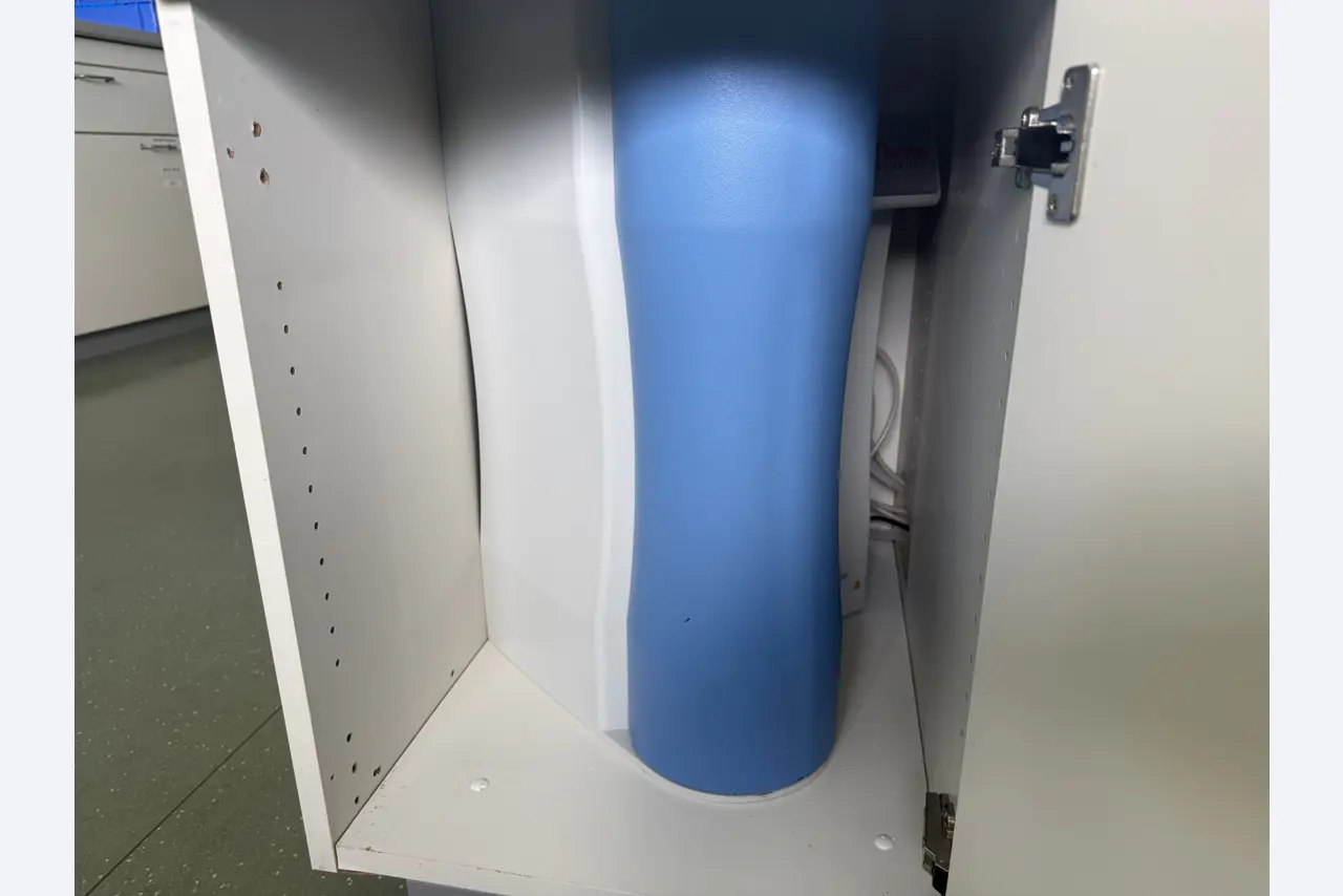 Instalações de produção e embalagem farmacêuticas / Equipamentos de laboratório e operacionais-3