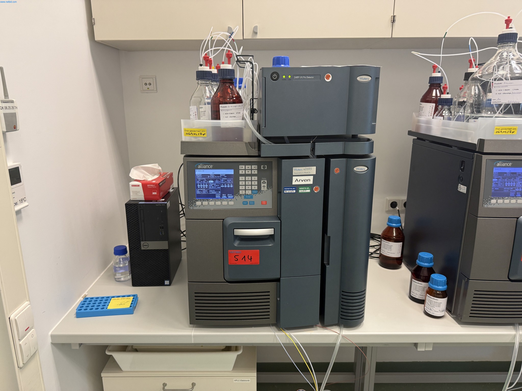 Installations de production et de conditionnement pharmaceutiques / Équipements de laboratoire et d'exploitation-1