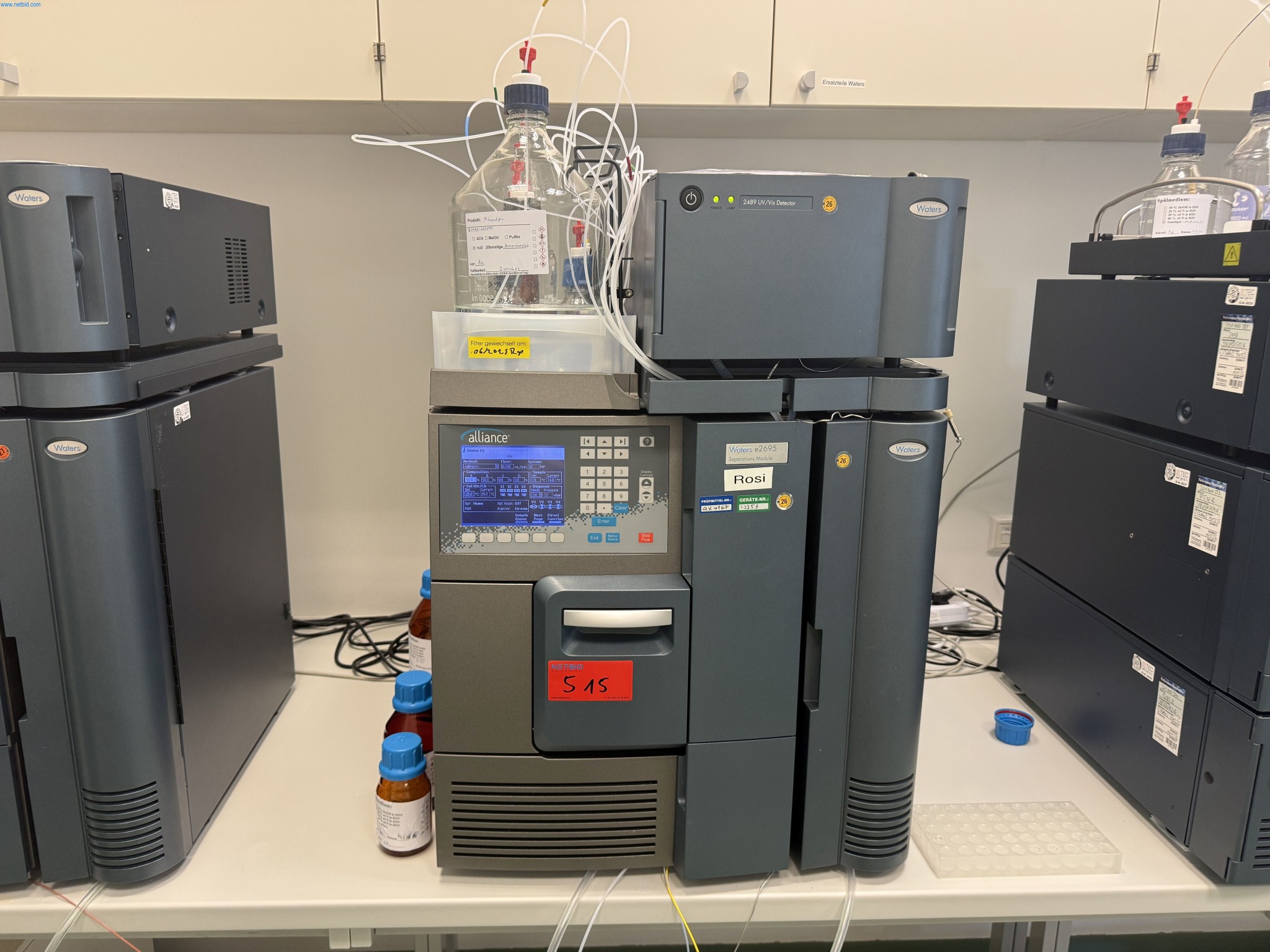 Installations de production et de conditionnement pharmaceutiques / Équipements de laboratoire et d'exploitation-1