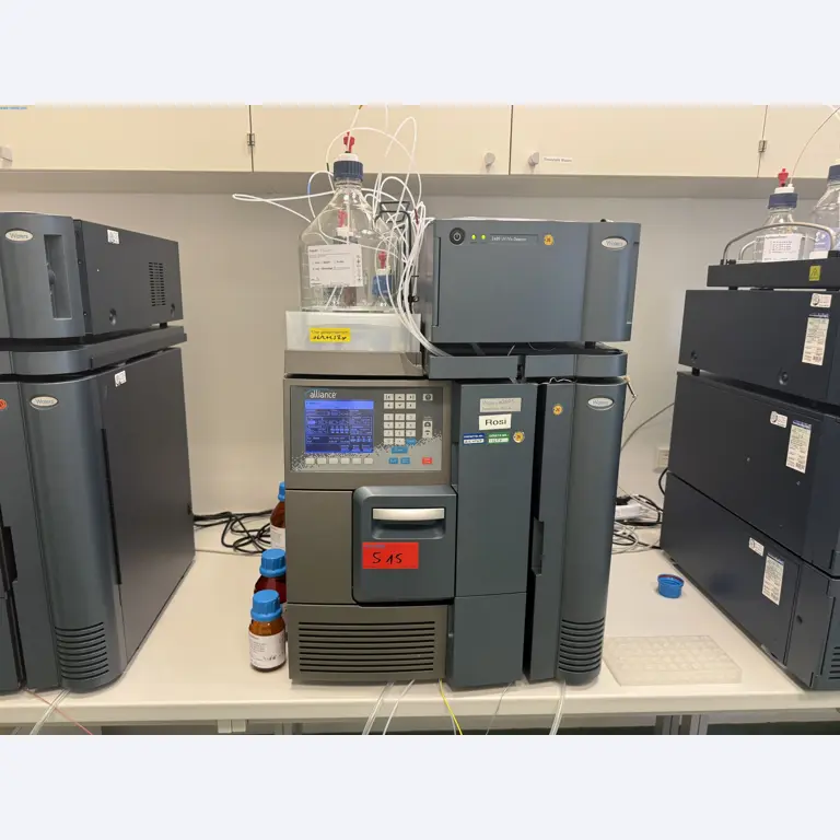 Installations de production et de conditionnement pharmaceutiques / Équipements de laboratoire et d'exploitation-1
