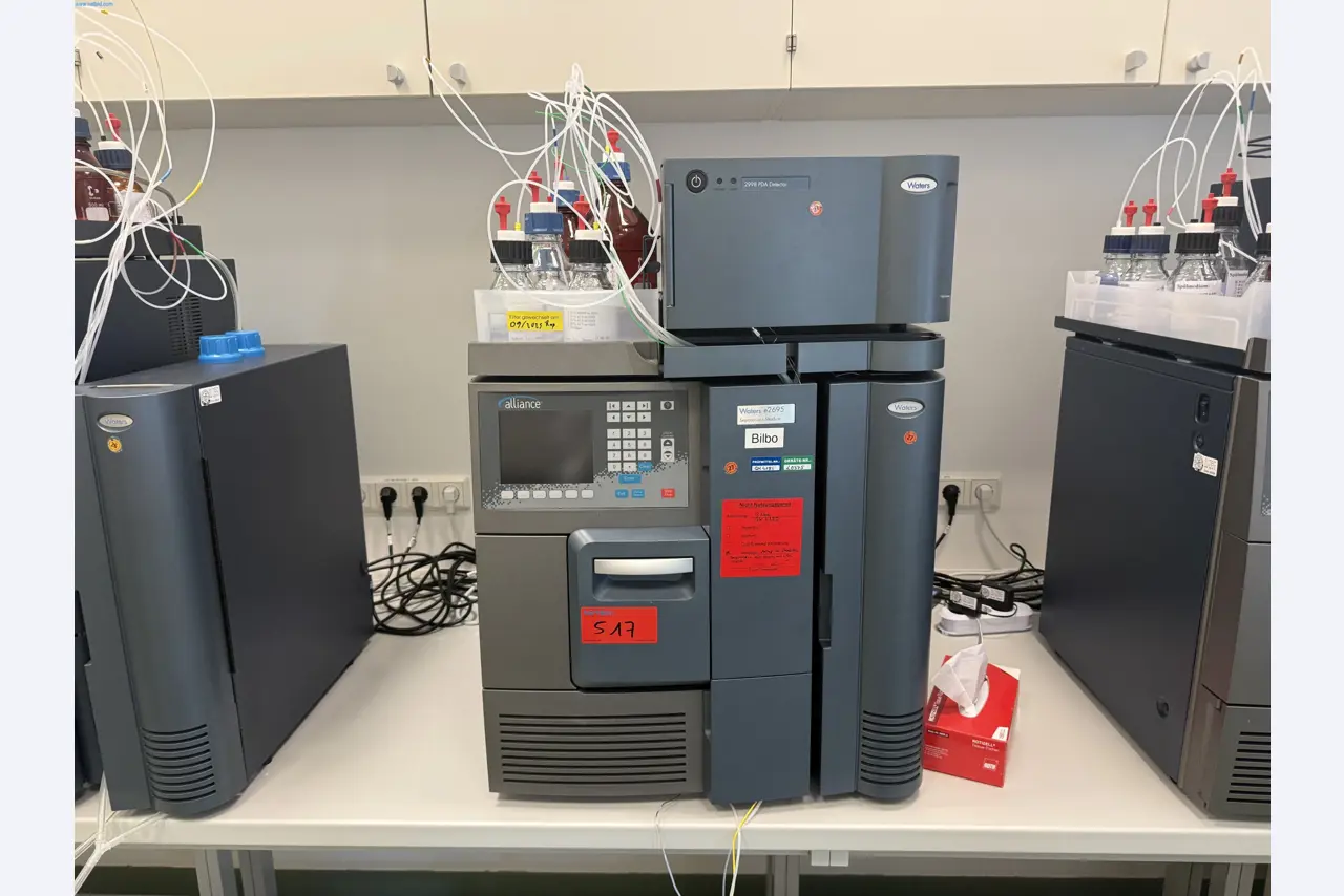 Installations de production et de conditionnement pharmaceutiques / Équipements de laboratoire et d'exploitation-1