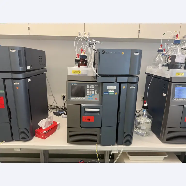 Installations de production et de conditionnement pharmaceutiques / Équipements de laboratoire et d'exploitation-1