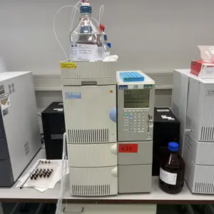 HPLC-Anlage Shimadzu LC-2010C