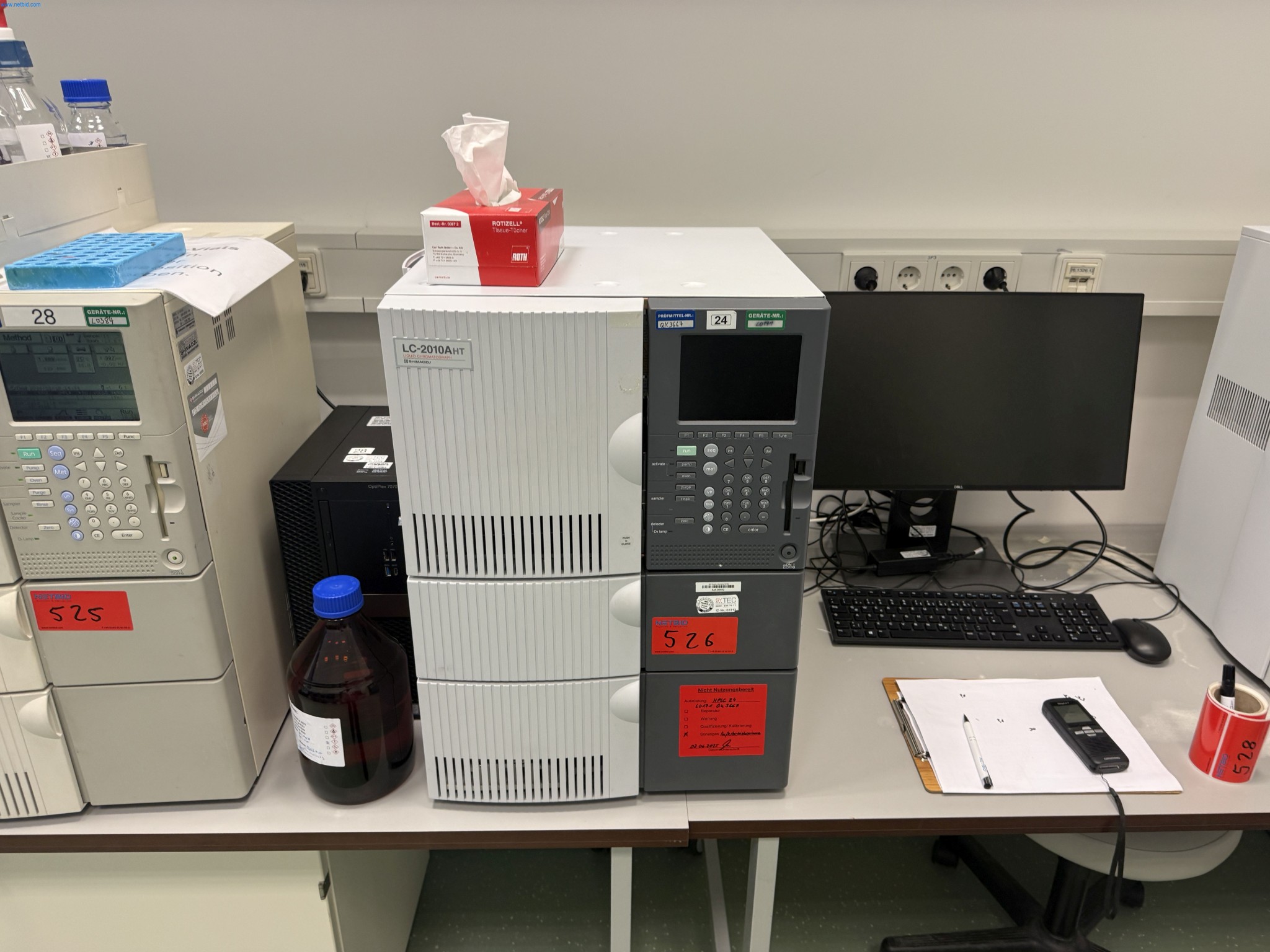 Installations de production et de conditionnement pharmaceutiques / Équipements de laboratoire et d'exploitation-1