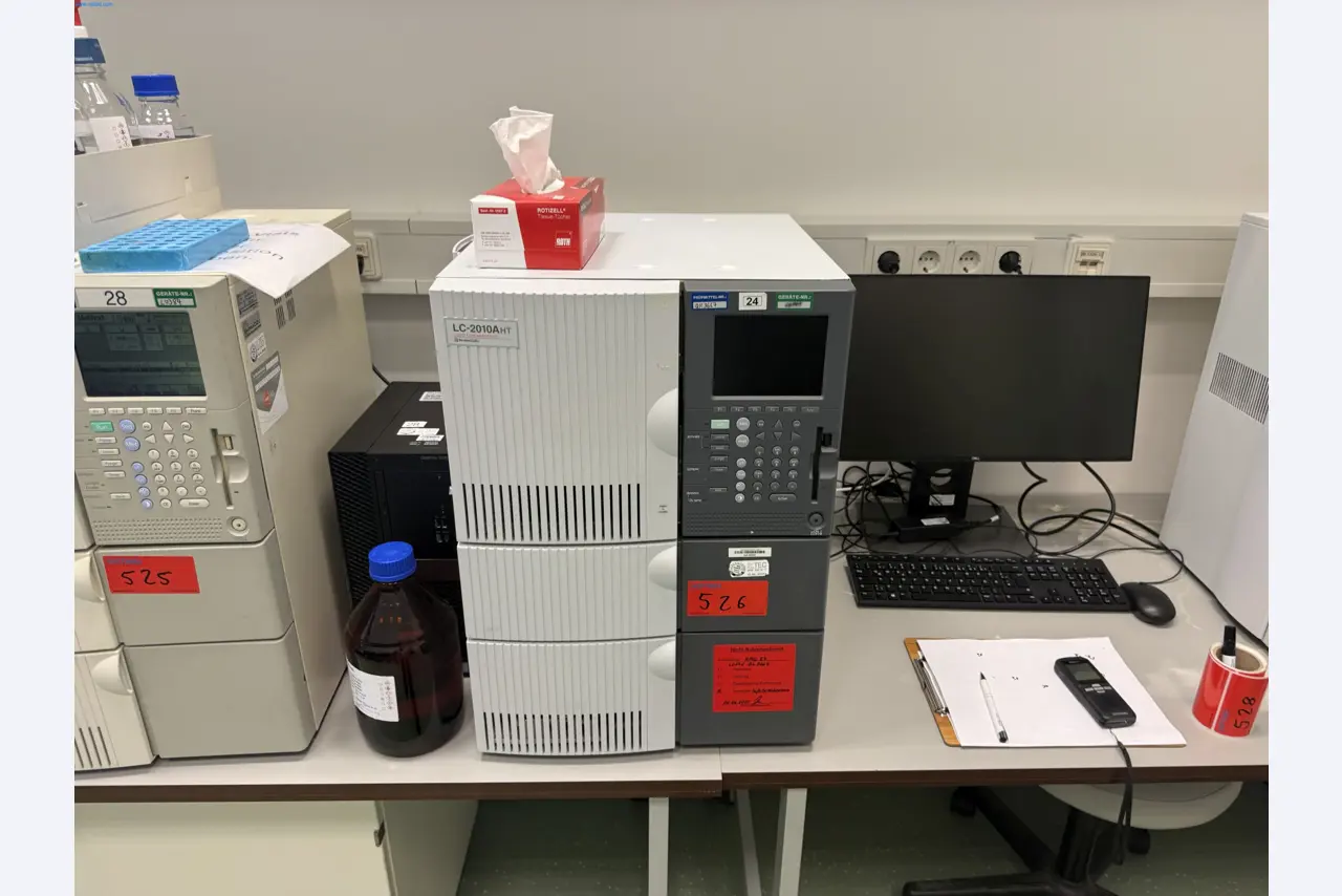 Installations de production et de conditionnement pharmaceutiques / Équipements de laboratoire et d'exploitation-1