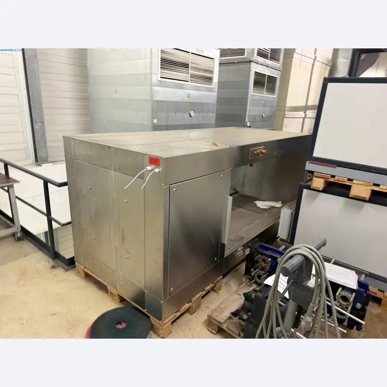Instalações de produção e embalagem farmacêuticas / Equipamentos de laboratório e operacionais-1