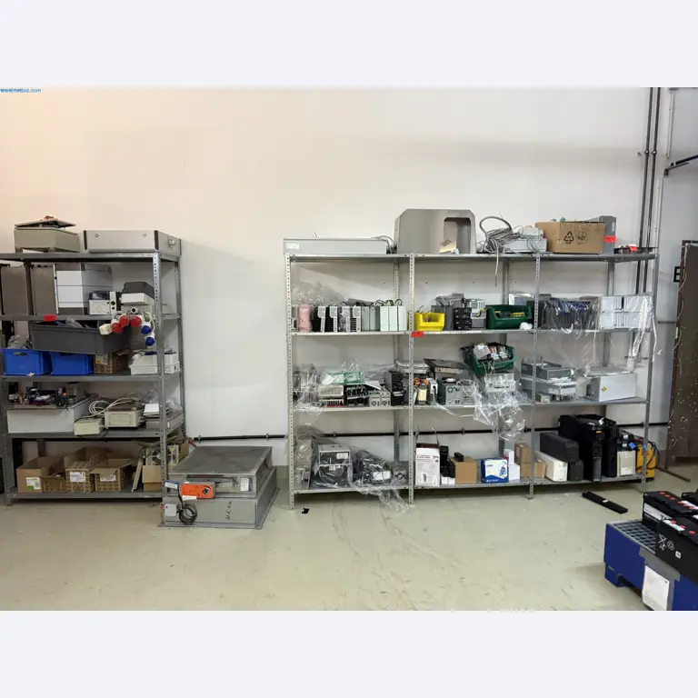 Instalações de produção e embalagem farmacêuticas / Equipamentos de laboratório e operacionais-12