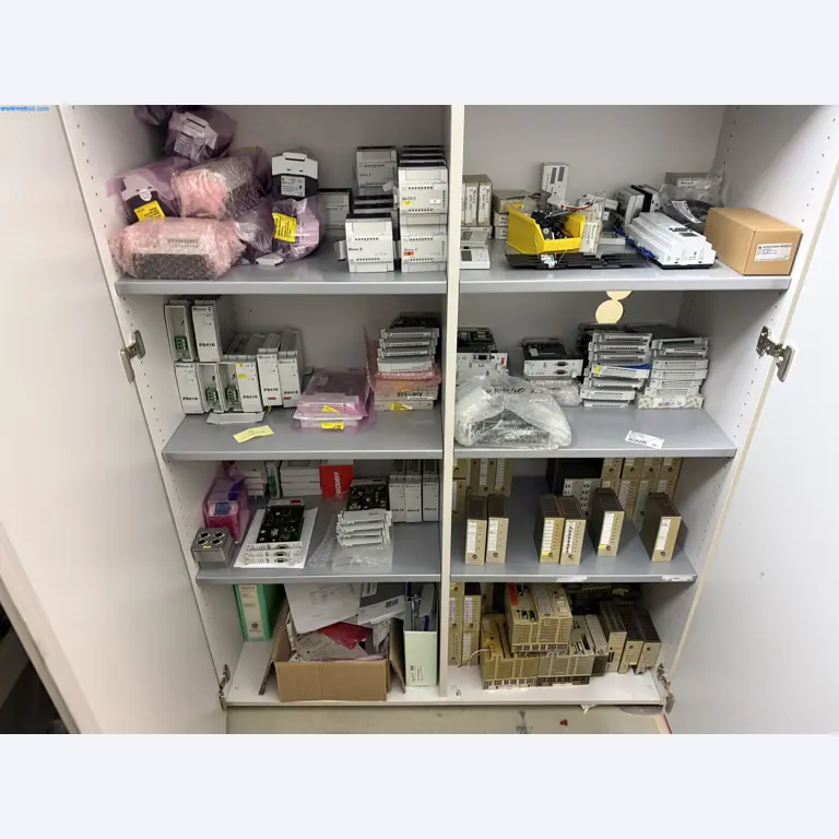 Instalações de produção e embalagem farmacêuticas / Equipamentos de laboratório e operacionais-19