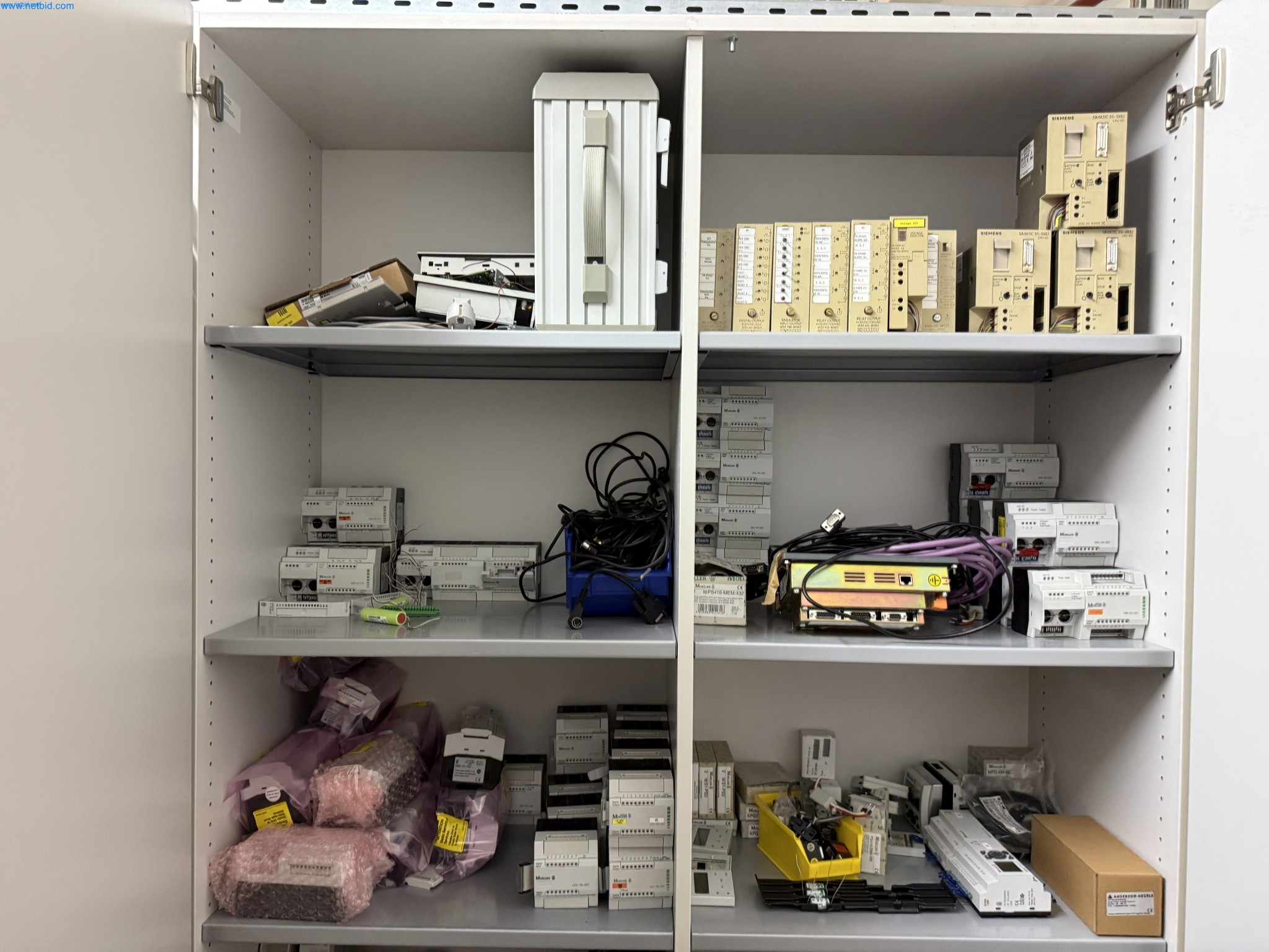 Instalações de produção e embalagem farmacêuticas / Equipamentos de laboratório e operacionais-2