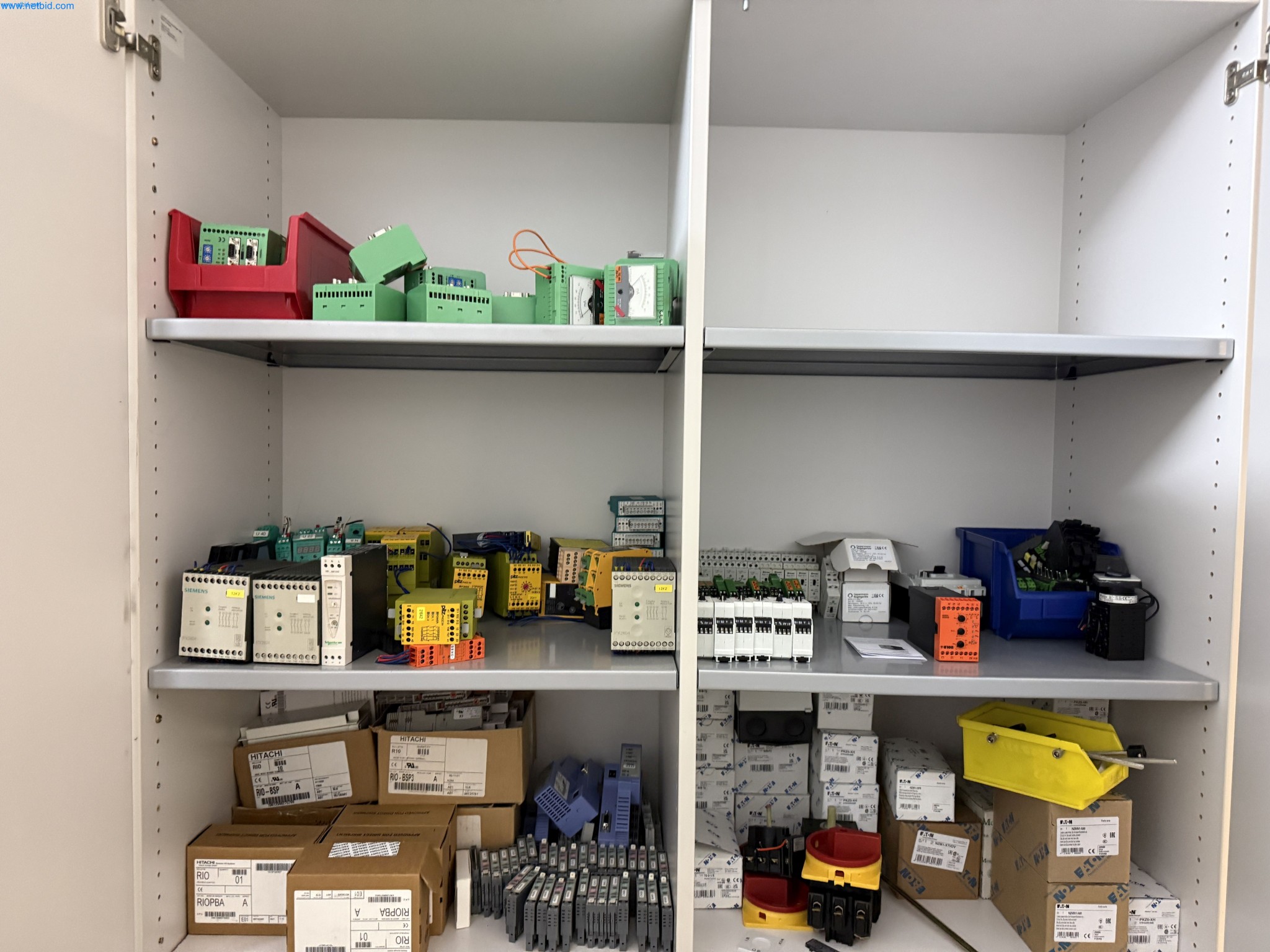 Instalações de produção e embalagem farmacêuticas / Equipamentos de laboratório e operacionais-3