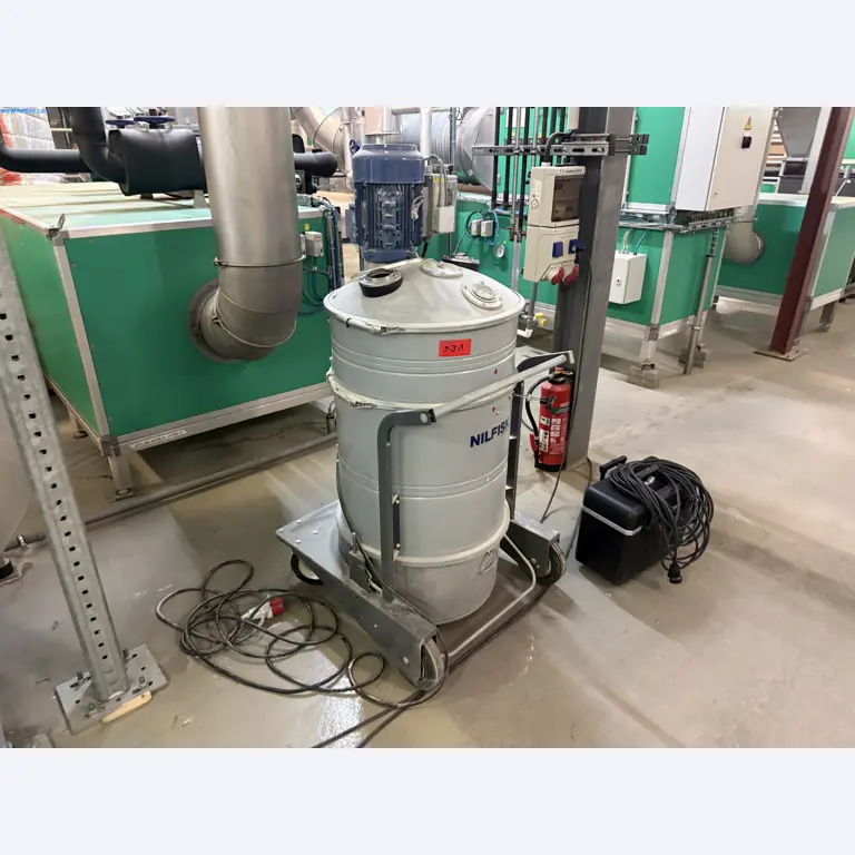 Instalações de produção e embalagem farmacêuticas / Equipamentos de laboratório e operacionais-1