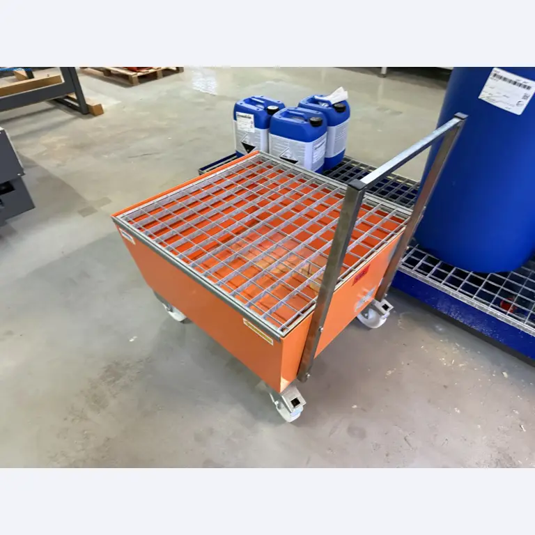 Instalações de produção e embalagem farmacêuticas / Equipamentos de laboratório e operacionais-1